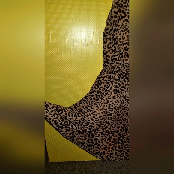 Size 14 'Cheetah' Chiffon overlay dress - Picture 3 of 8
